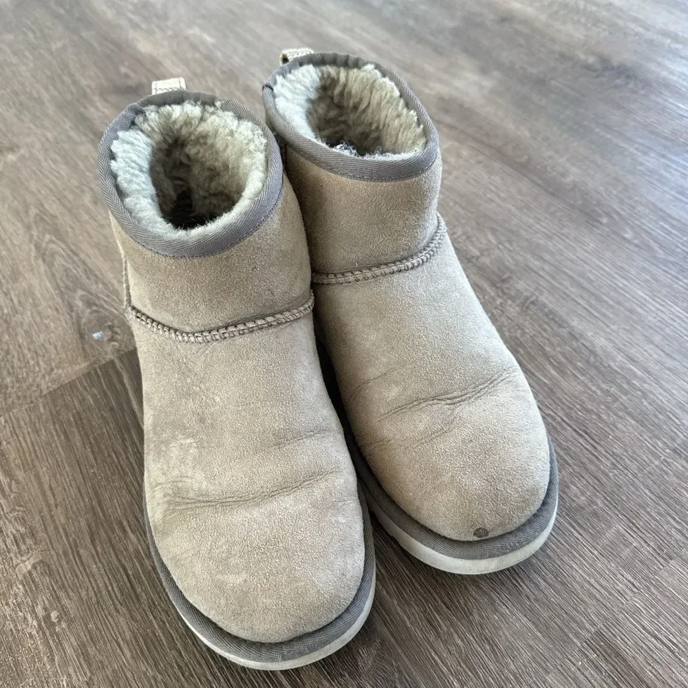 Grey Ugg Minis